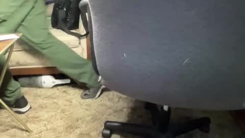 cris online show from 02/28/25, 02:42