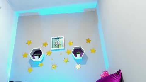 Tania  online show from 12/18/25, 02:56