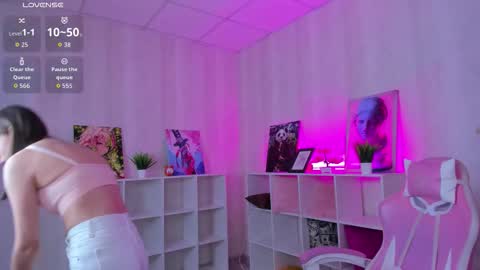 lasly_moon online show from 03/10/26, 01:43