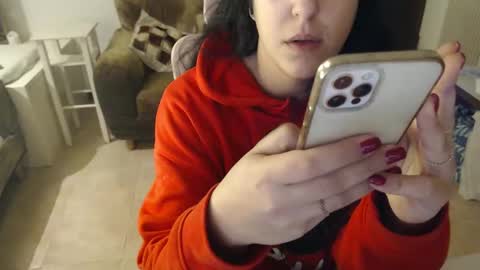 Snapshot of lasolitaauri chatting on 03/03/25, 08:43 Auri online show from 03/03/25, 08:43