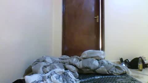 Snapshot of last_barbie chatting on 11/19/25, 12:38 Last barbie online show from 11/19/25, 12:38