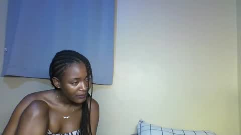 Snapshot of last_barbie chatting on 12/17/25, 12:38 Last barbie online show from 12/17/25, 12:38