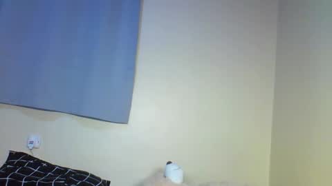 Snapshot of last_barbie chatting on 12/17/25, 12:44 Last barbie online show from 12/17/25, 12:44