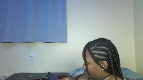 Snapshot of last_barbie chatting on 12/18/25, 12:49 Last barbie online show from 12/18/25, 12:49