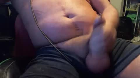 Snapshot of lastmanalive95 chatting on 04/30/26, 02:12 LastManAlive95 online show from 04/30/26, 02:12