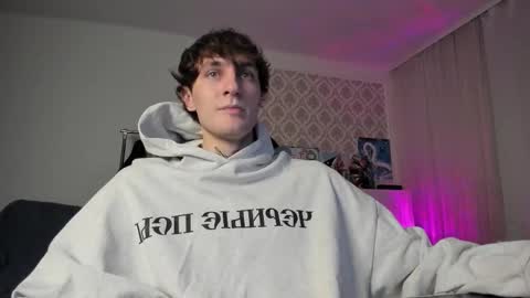 acie online show from 09/08/25, 05:23