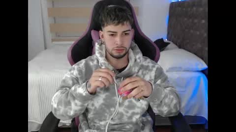 YOUR BABY online show from 01/31/25, 06:02