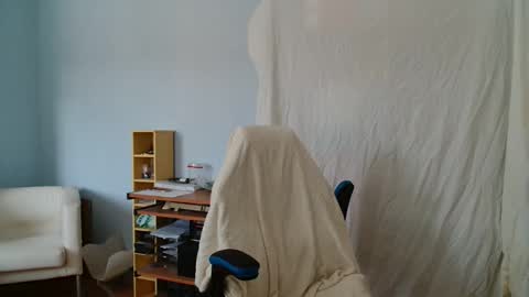 Snapshot of latex_doll_iris chatting on 03/20/26, 08:41 Latex Doll Iris online show from 03/20/26, 08:41