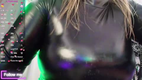 Snapshot of latex_rose_daniels chatting on 02/27/25, 09:14 ROSE online show from 02/27/25, 09:14