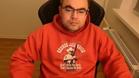 latexboy893 online show from 05/10/26, 10:59