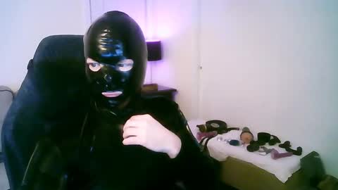latexminheadroom online show from 03/08/25, 06:10