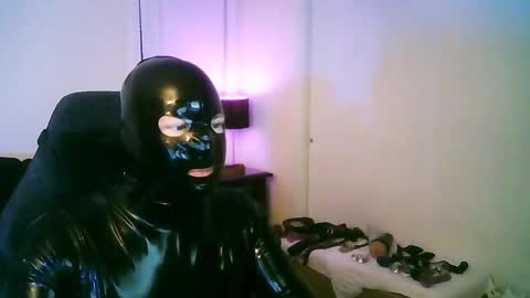 latexminheadroom online show from 09/21/25, 01:40