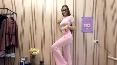Snapshot of latiapetosa chatting on 07/08/26, 02:21 Mia online show from 07/08/26, 02:21