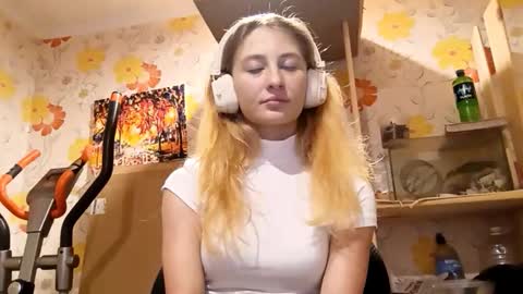 Amelia online show from 10/09/25, 04:38