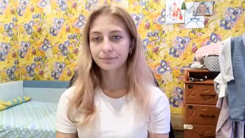 Amelia online show from 10/24/25, 06:43