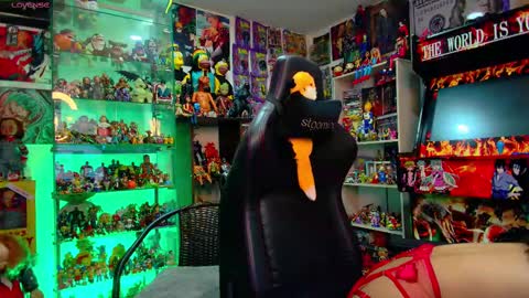 Snapshot of latin_couple77 chatting on 02/15/25, 06:02 Sara y Andy online show from 02/15/25, 06:02