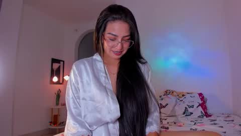 Snapshot of latin_gabby chatting on 09/16/25, 09:49 Gabby online show from 09/16/25, 09:49