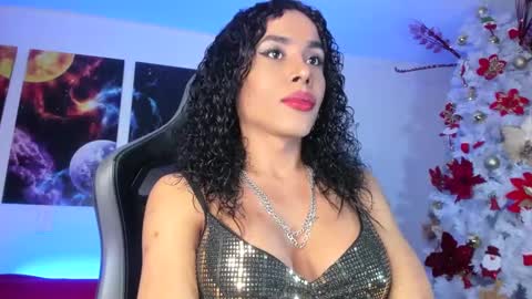 Snapshot of latin_goddessx chatting on 01/06/25, 12:37 instagramlatin goddessx   im nikoll online show from 01/06/25, 12:37