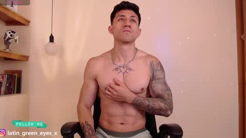 Snapshot of latin_green_eyes_ chatting on 03/10/25, 04:14 latin_green_eyes_ online show from 03/10/25, 04:14