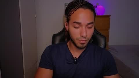 Snapshot of latin_luxury_i chatting on 09/09/25, 06:18  Free OF online show from 09/09/25, 06:18