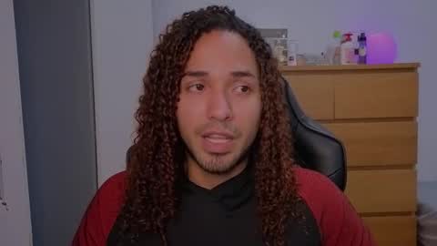 Snapshot of latin_luxury_i chatting on 09/26/25, 05:55  Free OF online show from 09/26/25, 05:55