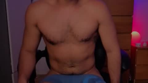 Snapshot of latin_luxury_i chatting on 10/16/25, 05:52  Free OF online show from 10/16/25, 05:52