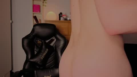 Snapshot of latin_luxury_i chatting on 05/20/26, 03:13 Free OF online show from 05/20/26, 03:13