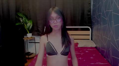 latina_andrea online show from 12/02/25, 01:50