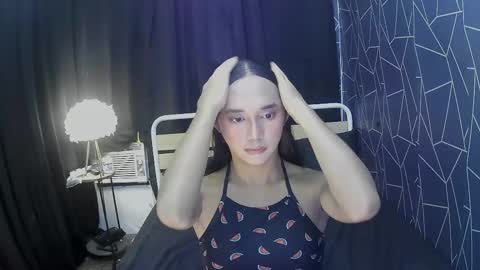 latina_kia online show from 11/23/25, 02:39