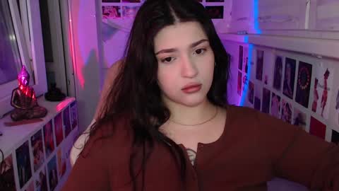 Snapshot of latina_mia chatting on 12/08/24, 04:46 miiiiiiaaaa online show from 12/08/24, 04:46