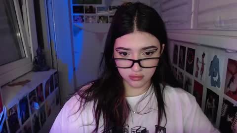 Snapshot of latina_mia chatting on 02/06/25, 11:58 miiiiiiaaaa online show from 02/06/25, 11:58