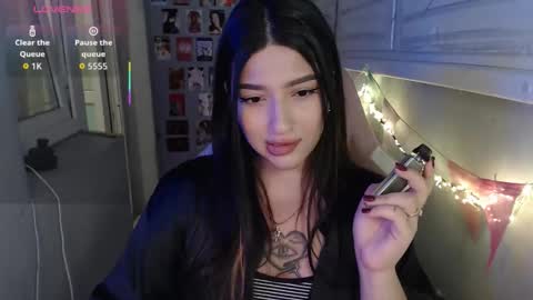 Snapshot of latina_mia chatting on 09/08/25, 09:58 miiiiiiaaaa online show from 09/08/25, 09:58