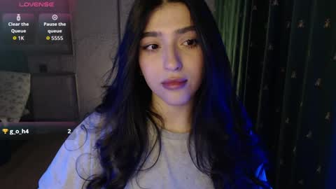 Snapshot of latina_mia chatting on 05/04/26, 03:30 miiiiiiaaaa online show from 05/04/26, 03:30