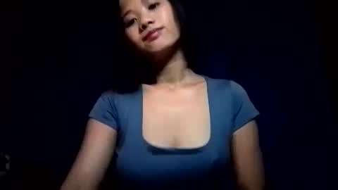 Snapshot of latina_shaine chatting on 04/19/26, 09:50 latina_shaine online show from 04/19/26, 09:50