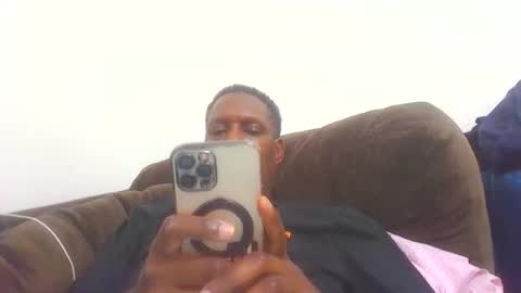 Snapshot of latinabeautycollection chatting on 04/22/26, 01:19 Latinabeautycollection online show from 04/22/26, 01:19