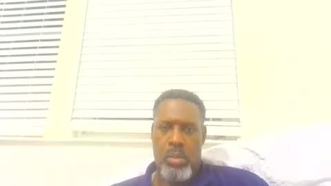 Snapshot of latinabeautycollection chatting on 04/23/26, 02:24 Latinabeautycollection online show from 04/23/26, 02:24