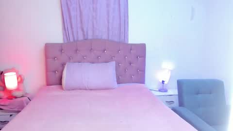 Snapshot of latinabombsheell chatting on 03/01/26, 03:52 Martina online show from 03/01/26, 03:52