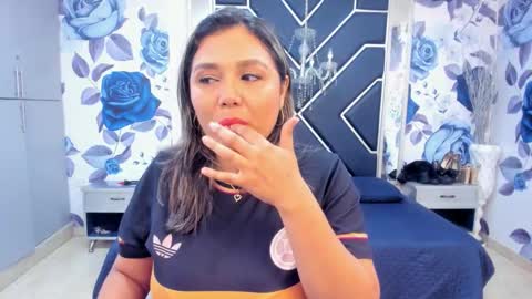 Snapshot of latinaholequeen chatting on 10/14/25, 02:51 EMMA   online show from 10/14/25, 02:51