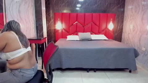 EMMA   online show from 02/05/26, 02:11