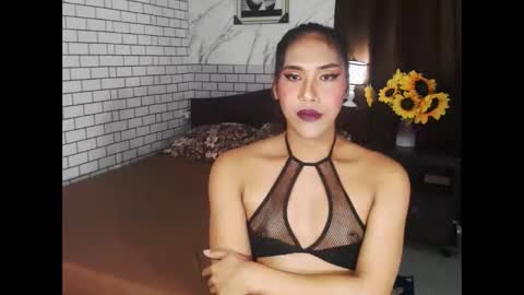 Snapshot of latinatshugecock chatting on 09/23/25, 07:06 Cha online show from 09/23/25, 07:06