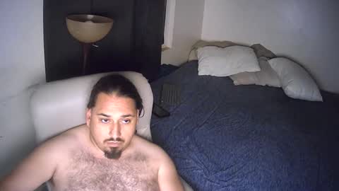 LatinoBB online show from 10/14/25, 08:04