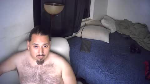 LatinoBB online show from 10/26/25, 06:30