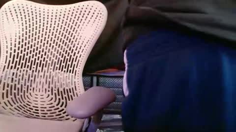 latinboy3232 online show from 11/25/25, 04:12