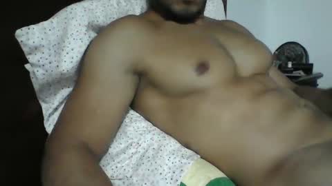 Snapshot of latinboy_26 chatting on 01/02/25, 05:14 latinboy_26 online show from 01/02/25, 05:14