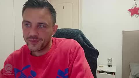 Snapshot of latinboyblue chatting on 11/19/25, 01:05 LatinBlueBoy online show from 11/19/25, 01:05