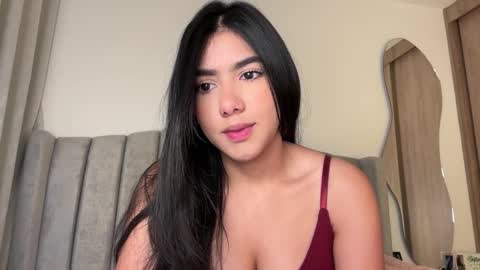 Snapshot of latinella chatting on 09/10/25, 06:02 Hi - online show from 09/10/25, 06:02