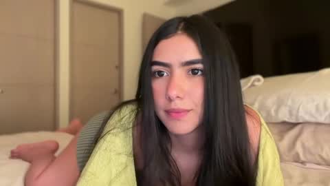 Snapshot of latinella chatting on 05/13/26, 03:59 Hi - online show from 05/13/26, 03:59