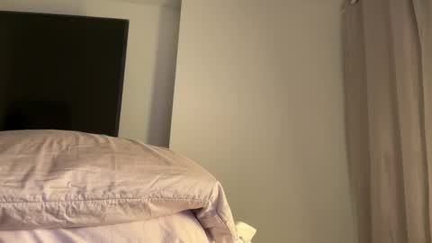 Snapshot of latinella chatting on 05/29/26, 03:15 Hi - online show from 05/29/26, 03:15