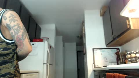 Snapshot of latinfyre chatting on 12/07/24, 01:25 Chris online show from 12/07/24, 01:25