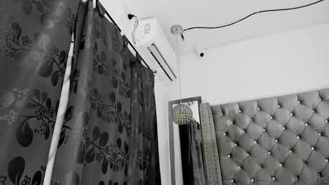 Zeus online show from 12/23/24, 06:11